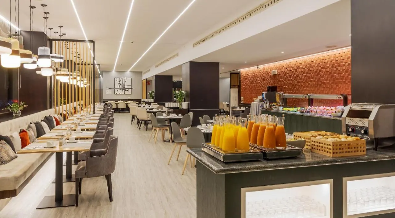 Ilunion Malaga Hotel 4*,