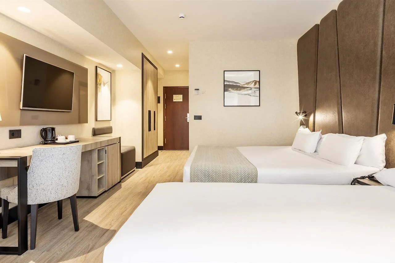 Ilunion Malaga Hotel