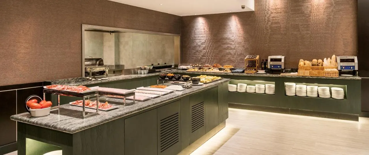 Ilunion Malaga Hotel 4*,